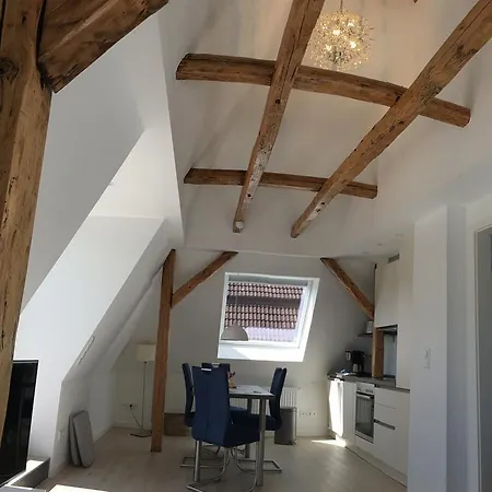 - Kanalblick Apartment *